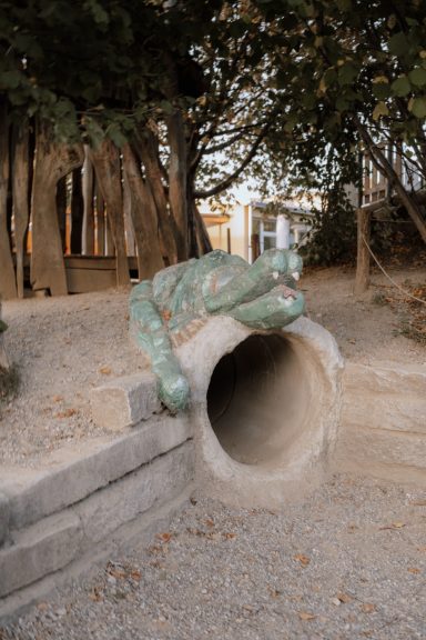 Tunnel im Kindergartengarten